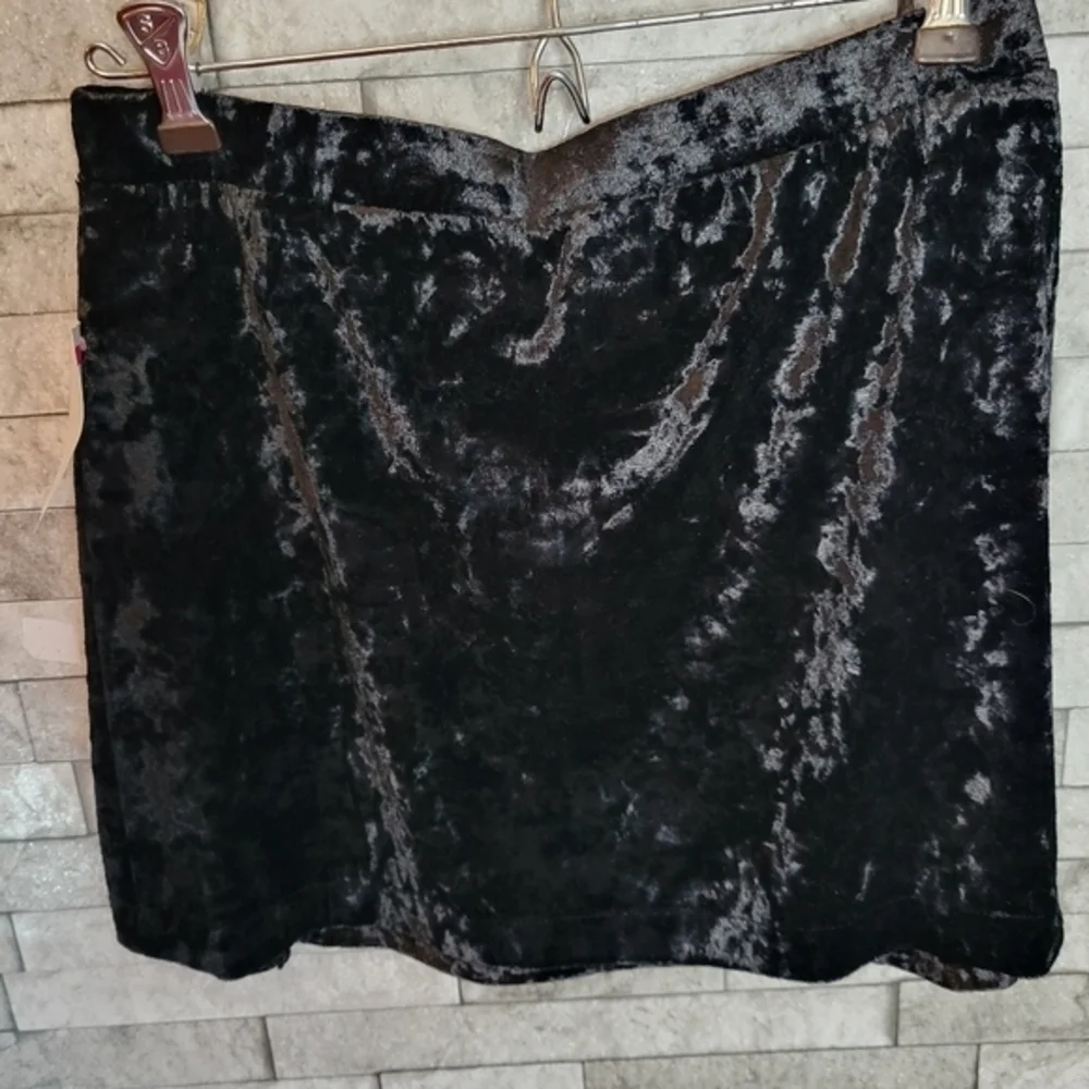 Abound NWT Black Velour‎ Mini Skirt Size Nedium Nordstrom